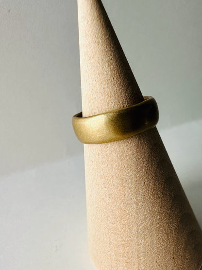 Thick Organic Round Ring Band