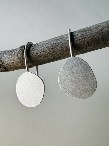 Silver Pebble Threader Earrings - Small