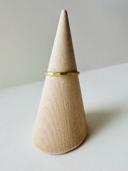 Featherweight Geometric Ring